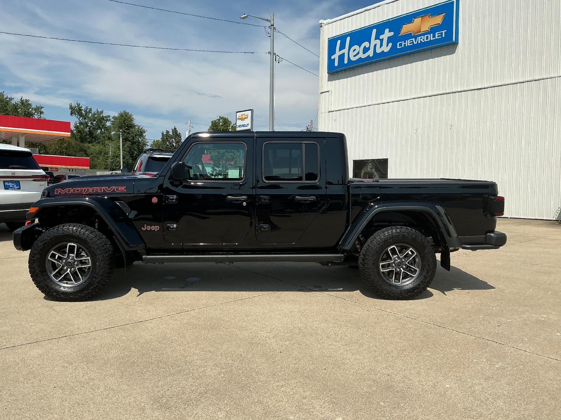 2024 Jeep Gladiator Mojave X