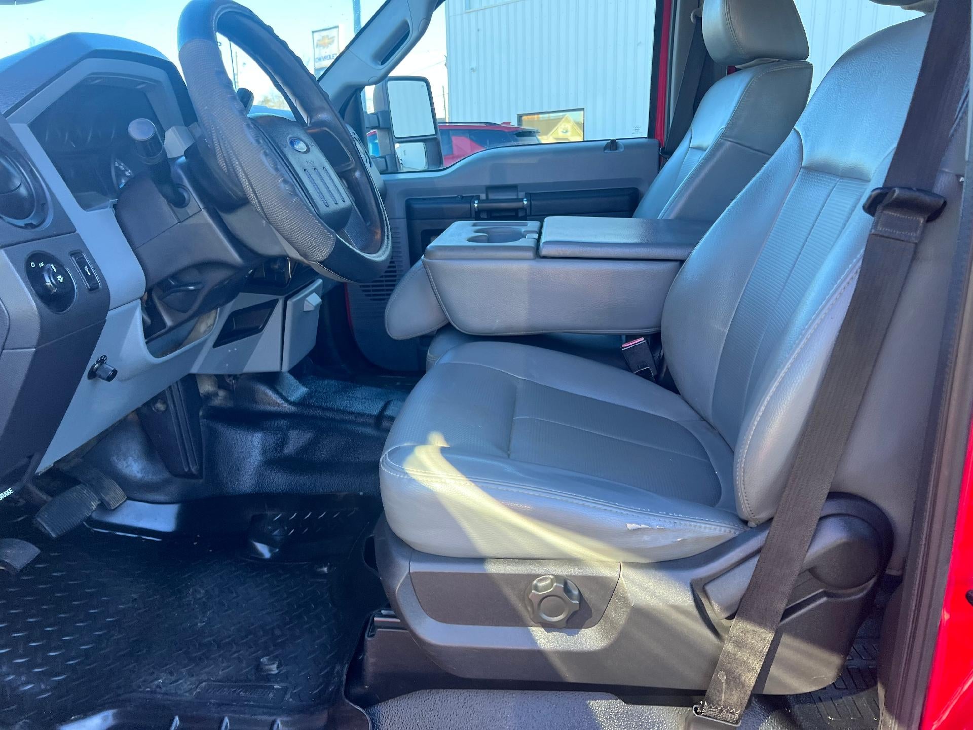 2012 Ford Super Duty F-350 DRW XL
