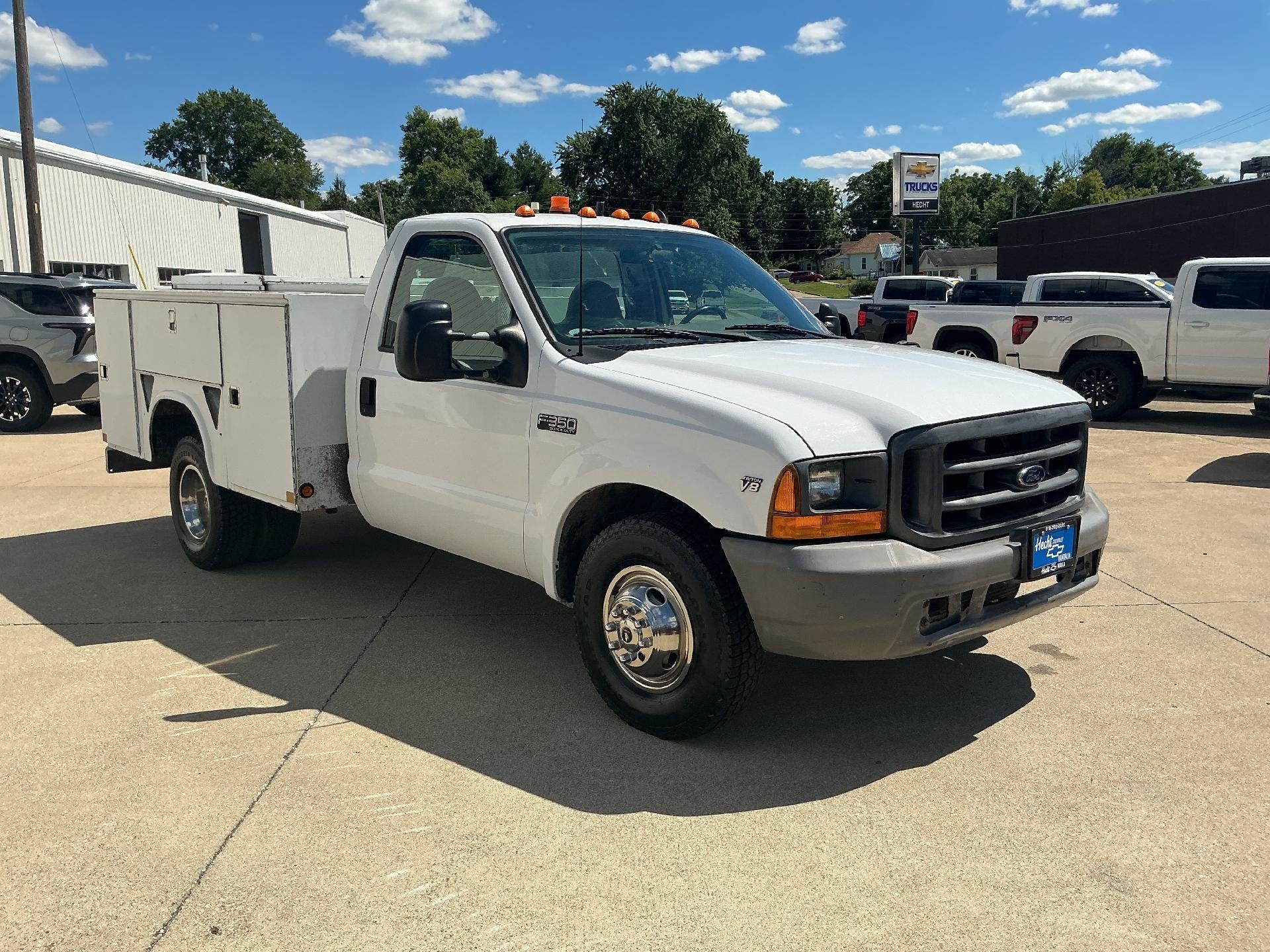 1999 Ford Super Duty F-350 DRW XL