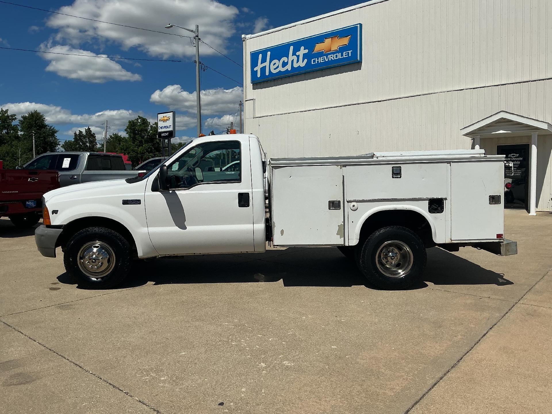 1999 Ford Super Duty F-350 DRW XL