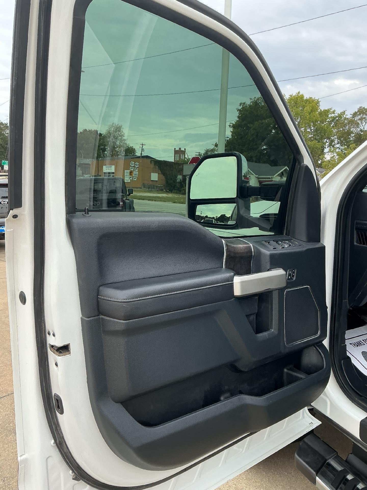 2022 Ford Super Duty F-350 SRW LARIAT
