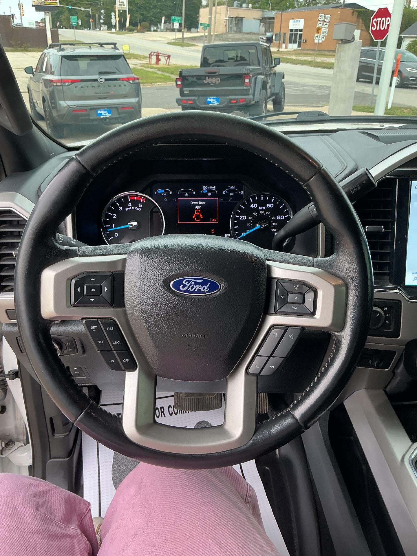 2022 Ford Super Duty F-350 SRW LARIAT
