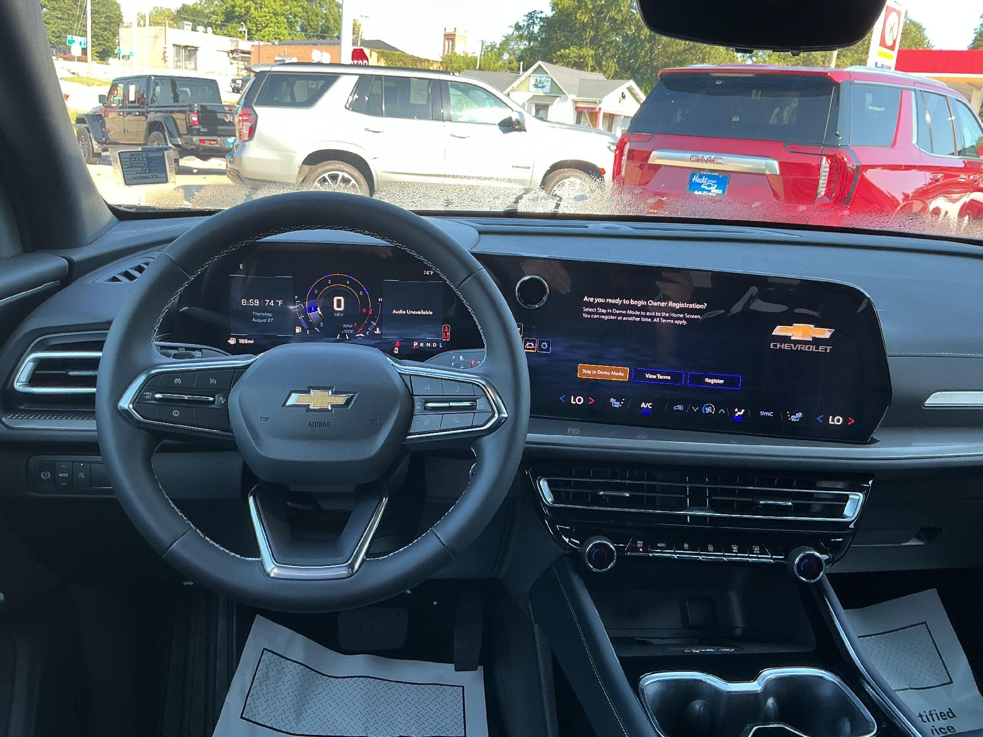 2027 Chevrolet Traverse LT