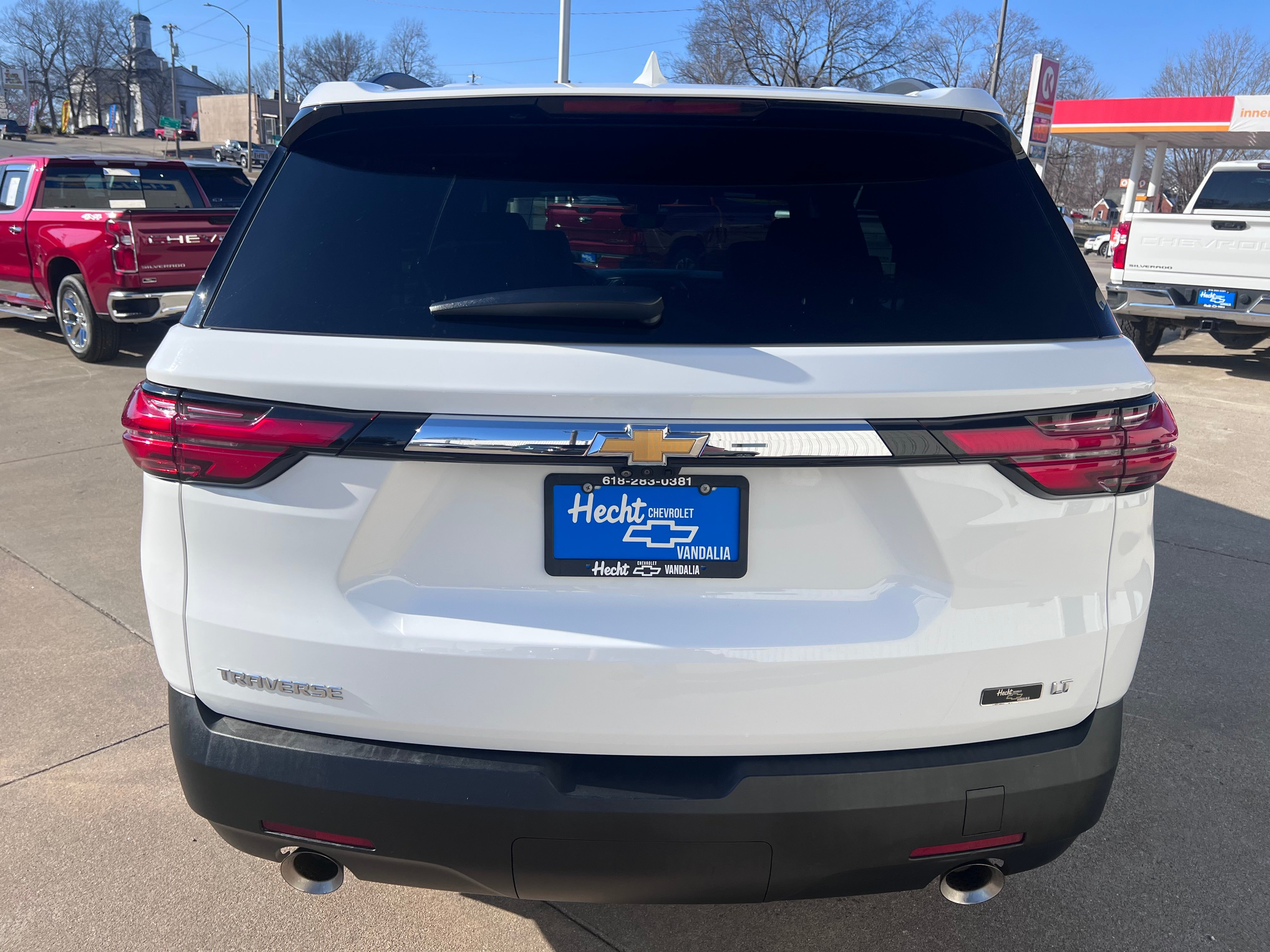 2023 Chevrolet Traverse LT Leather