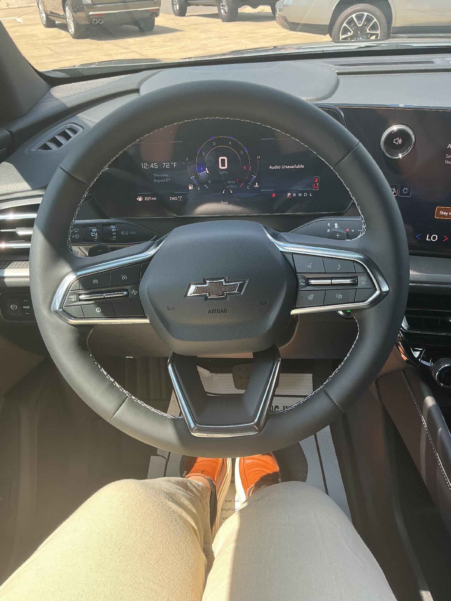 2027 Chevrolet Traverse LT