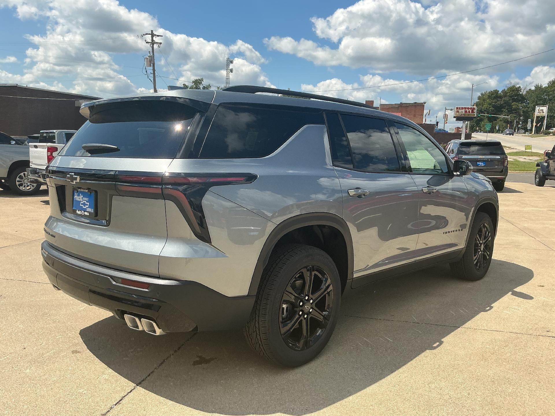 2027 Chevrolet Traverse LT