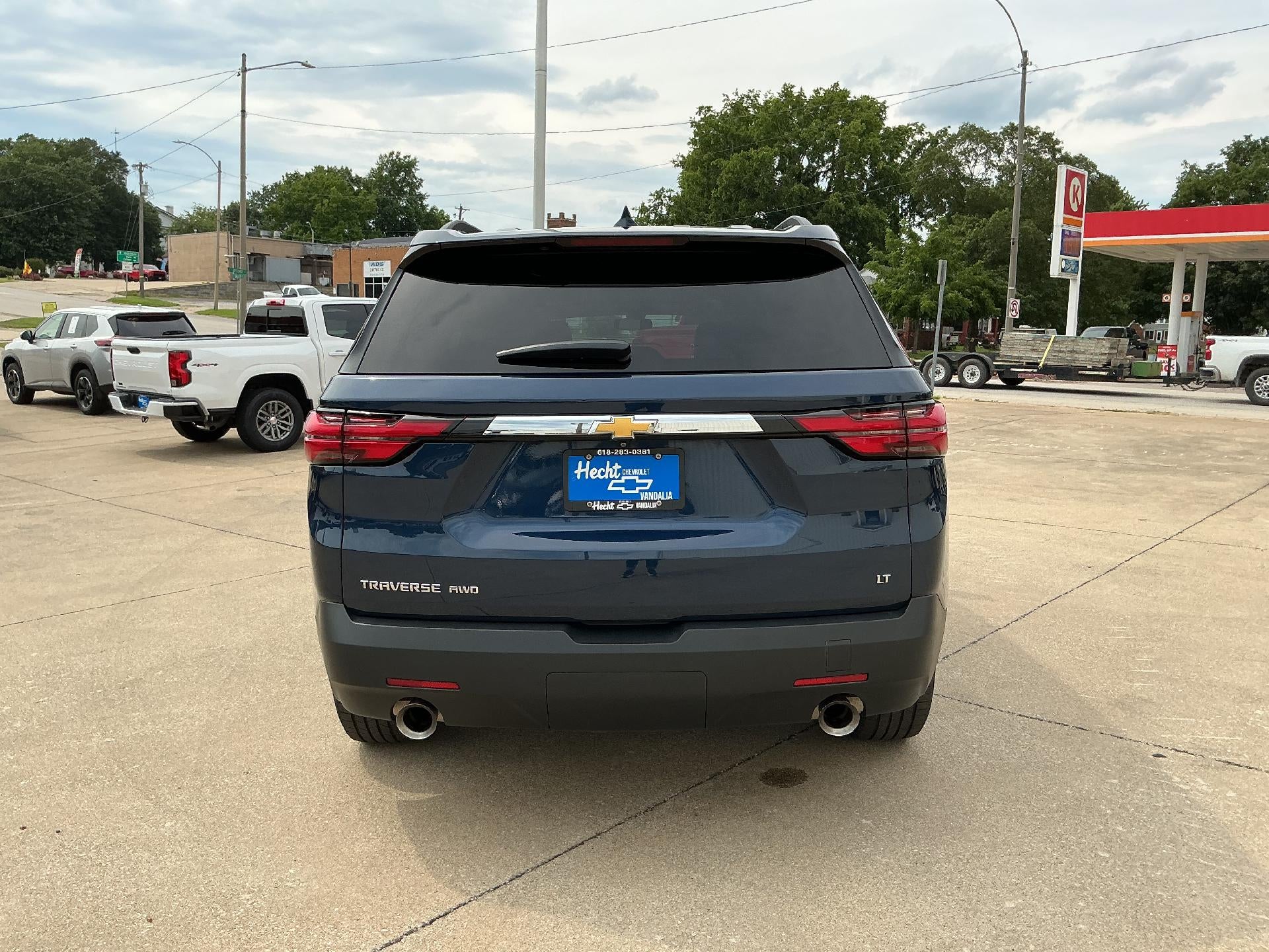 2023 Chevrolet Traverse LT Leather