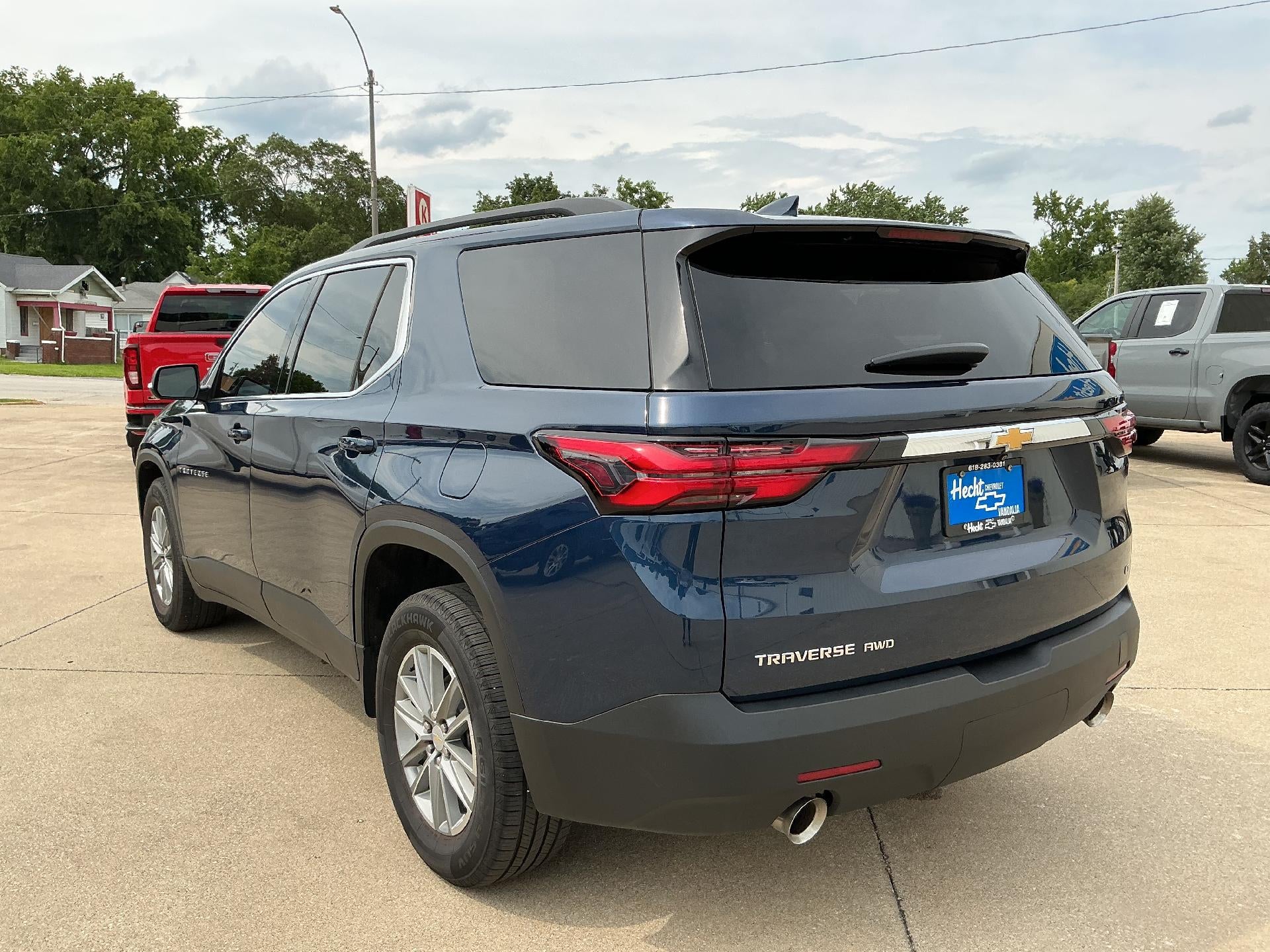 2023 Chevrolet Traverse LT Leather