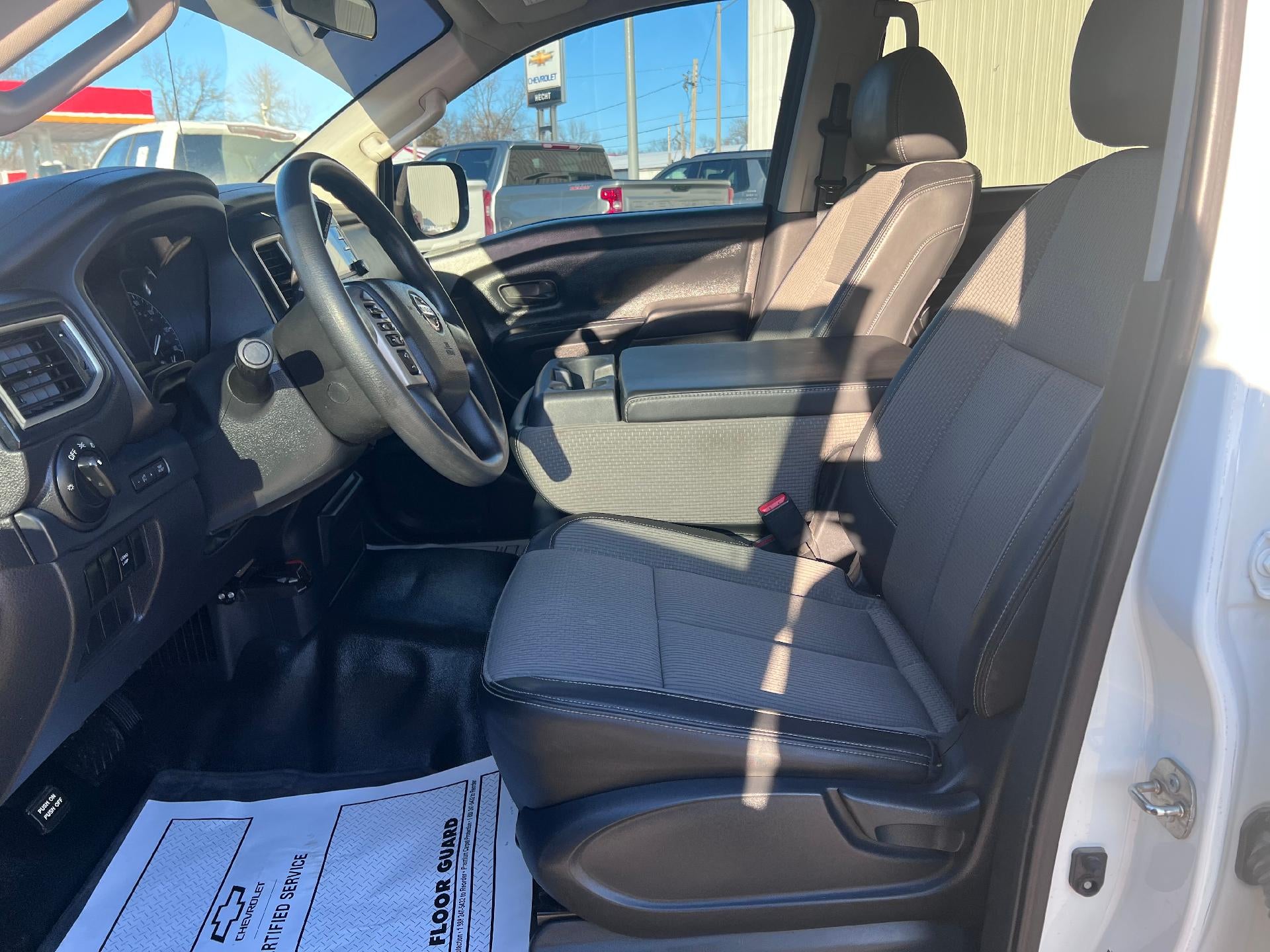 2018 Nissan TITAN XD S Gas