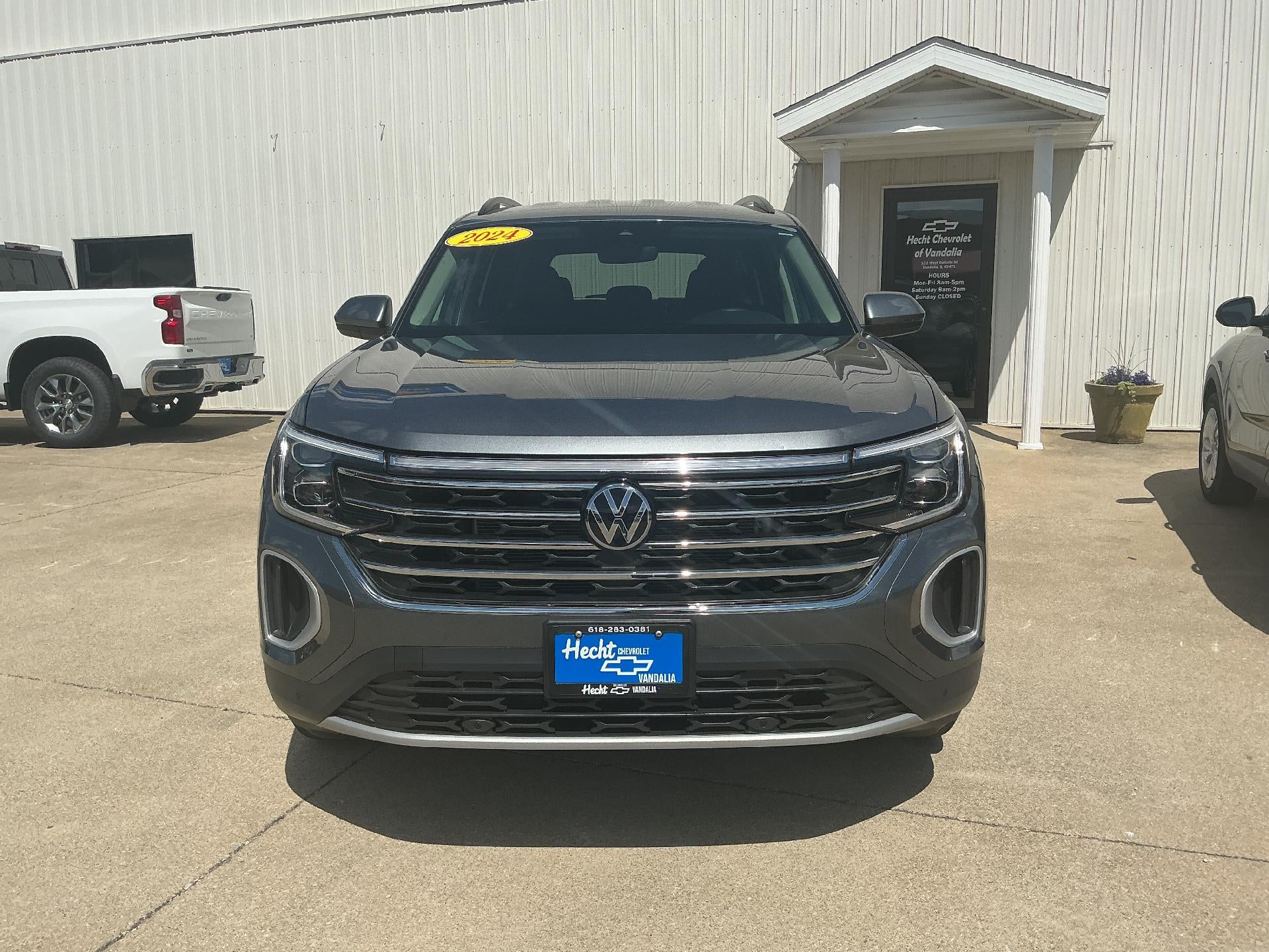 2024 Volkswagen Atlas 2.0T SE w/Technology