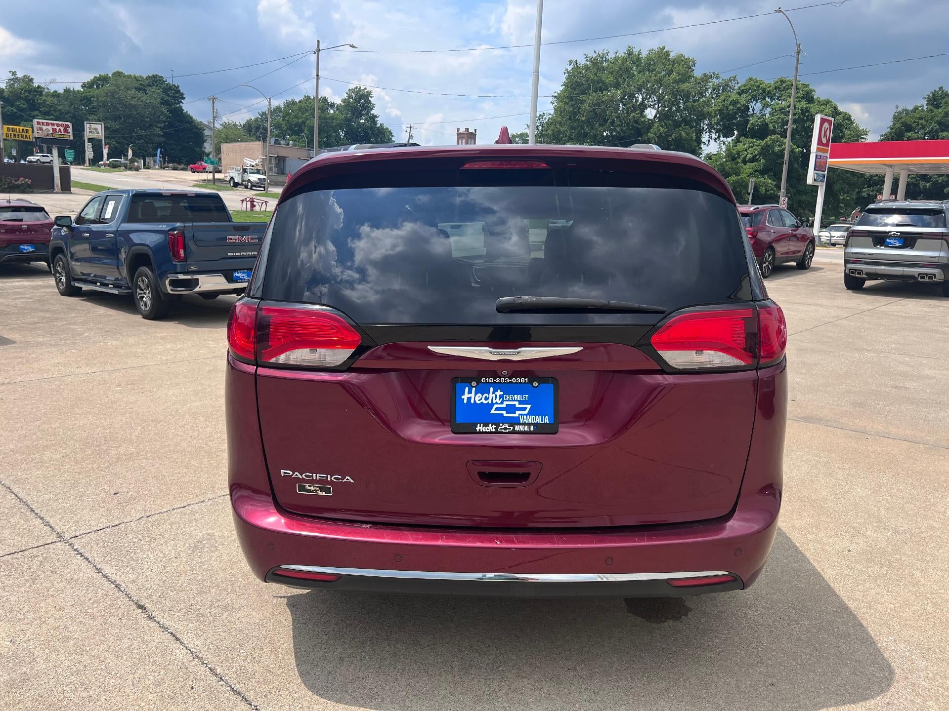 2017 Chrysler Pacifica Touring-L Plus