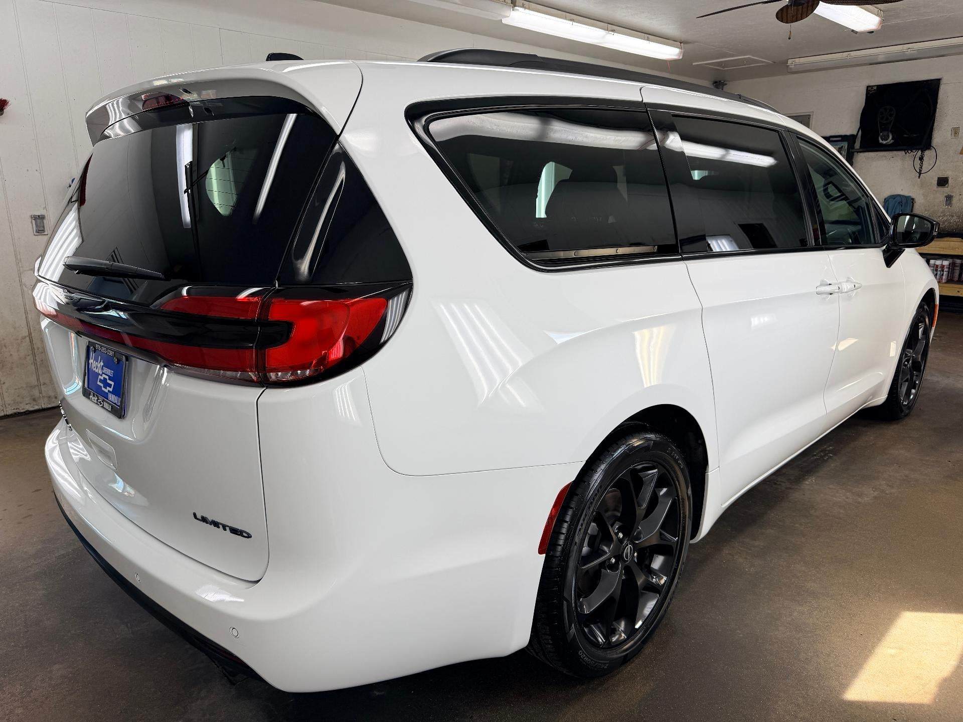 2025 Chrysler Pacifica Limited