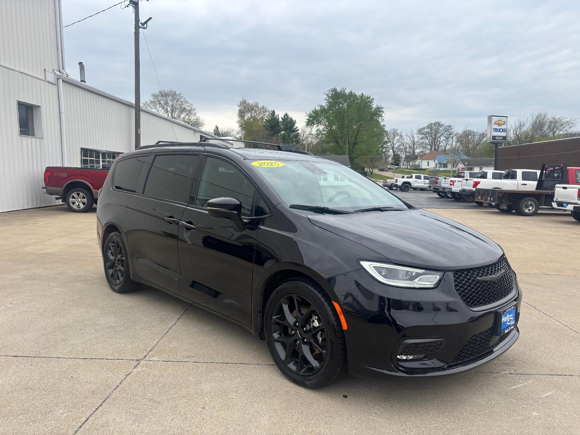 2025 Chrysler Pacifica Limited