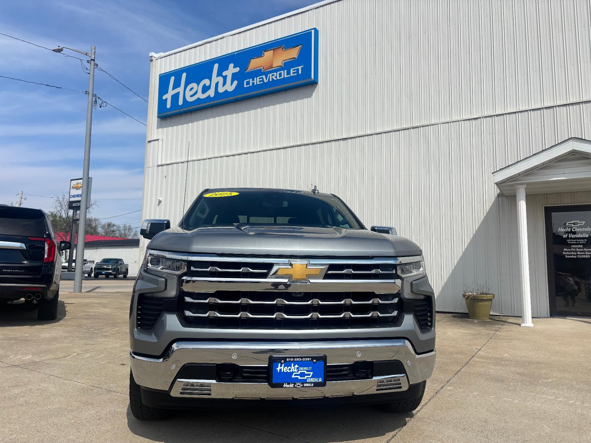 2025 Chevrolet Silverado 1500 LTZ