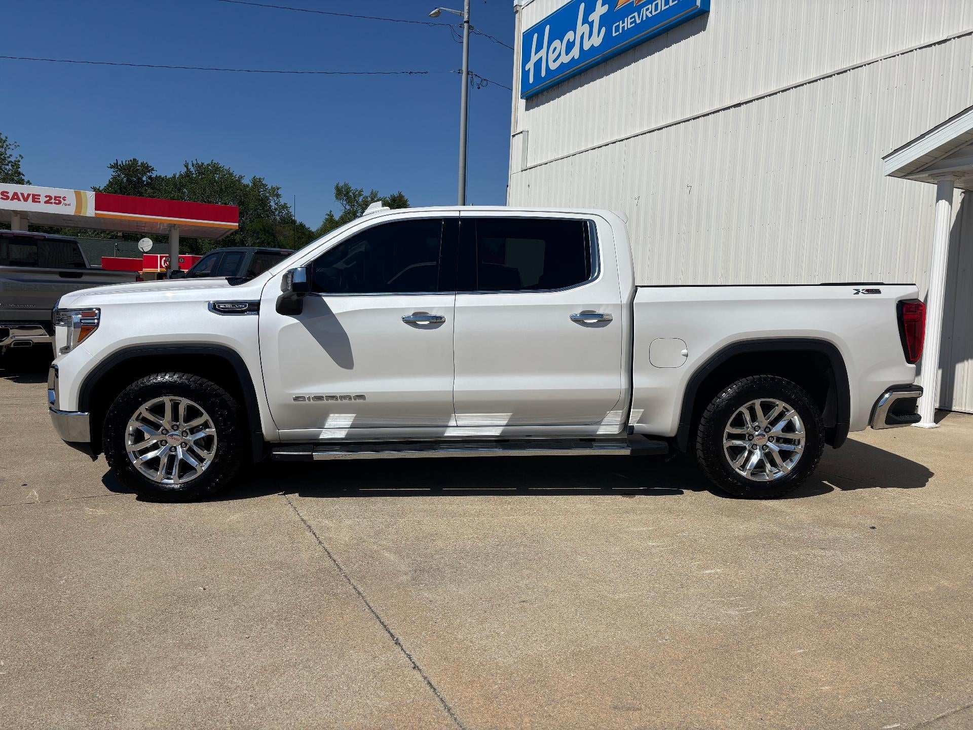 2021 GMC Sierra 1500 SLT