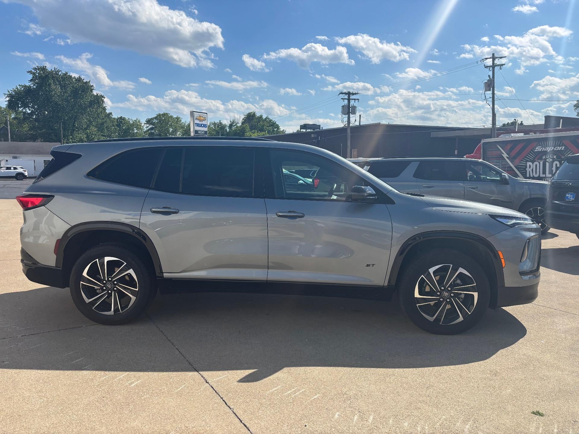 2025 Buick Enclave Sport Touring