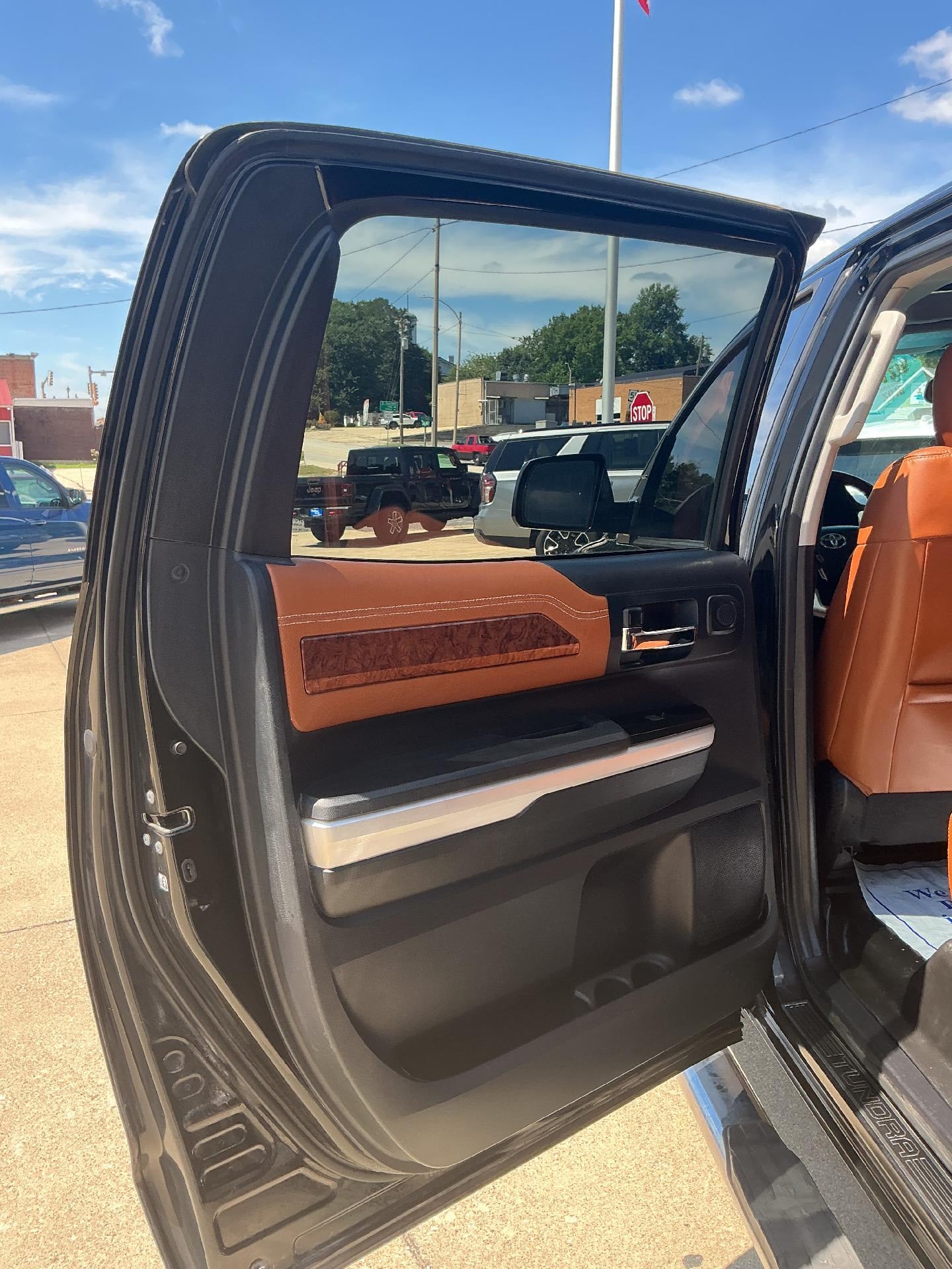2016 Toyota Tundra Platinum 5.7L V8